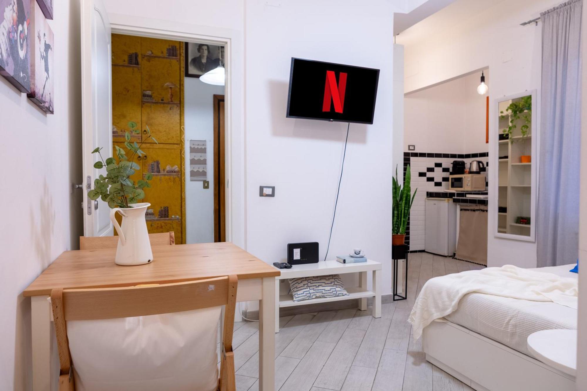 Quarto em Acomodações Particulares Stanza Comoda E Silenziosa Con Bagno Privato E Area Lavoro E Relax Roma